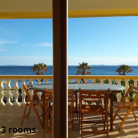 Deby Beach House Vir Exterior photo